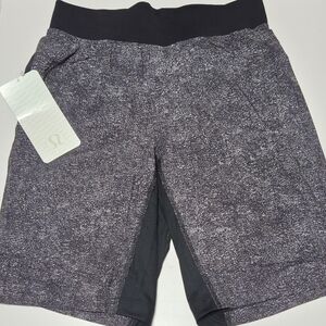 Lululemon Athletica T.H.E. Short 9 Luxtreme Lined Heathered Black